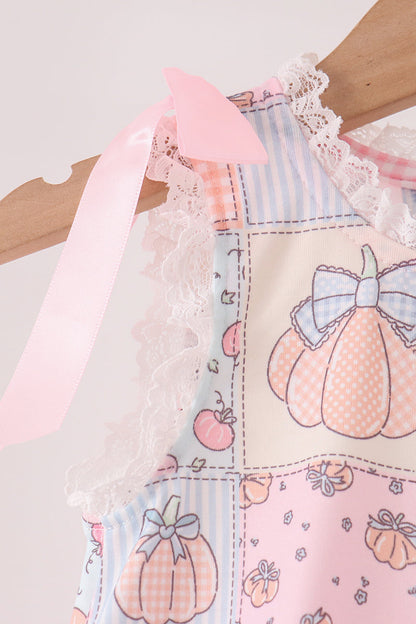 Pink pumpkin ruffle bubble