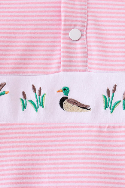 Pink stripe duck embroidery ruffle pullover